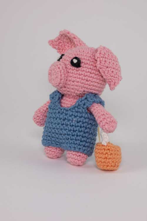 Free Amigurumi Pig Pattern - Just A Little Crochet